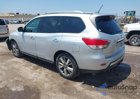 2013 Nissan Pathfinder Platinum z USA, uszkodzony, nr VIN 5N1AR2MM7DC616961